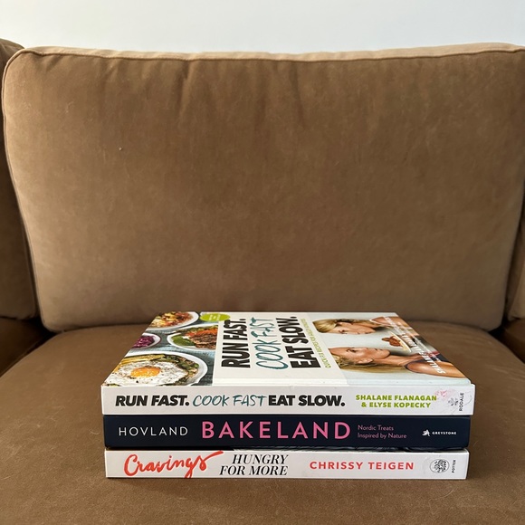 Popular Cookbook Bundle! - Picture 5 of 5